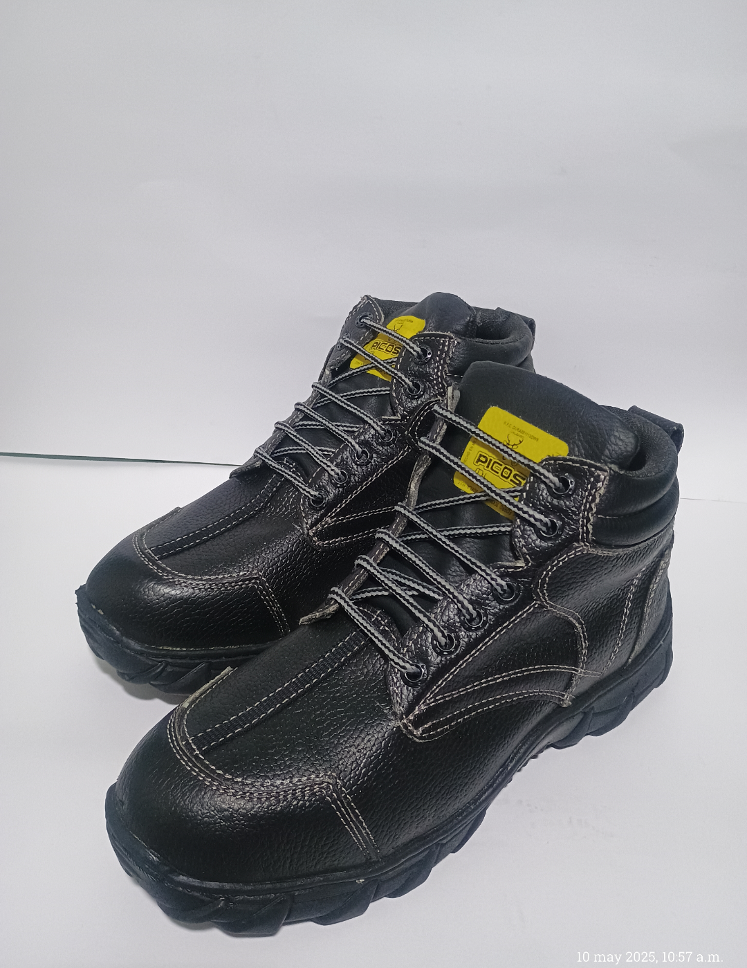 Bota industrial sin casco, Picos, Piel Original.