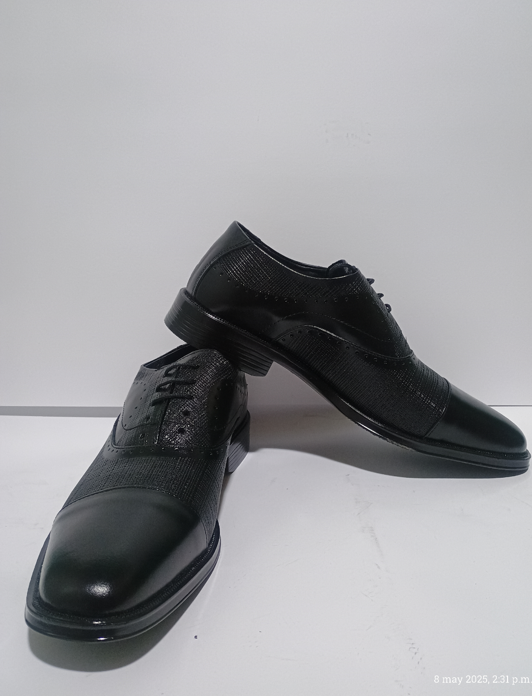 Calzado de vestir, VIAKENTO, piel grabada - Elegancia y Confort