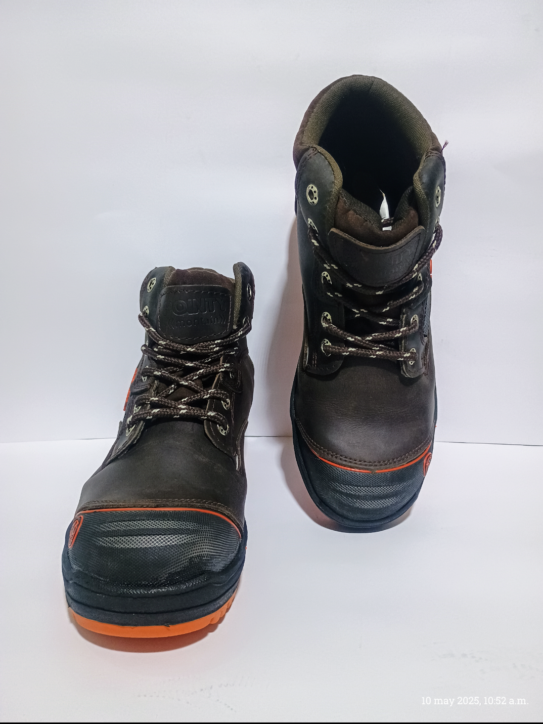 Bota industrial con casco de acero, POINTY, Piel aceitada