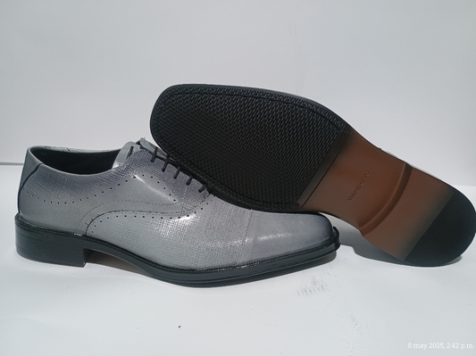 Zapato de vestir, Marca Viakento.