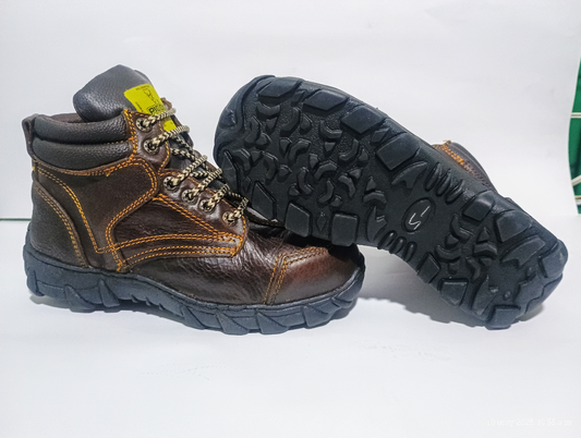 Bota industrial con casco de acero, PICOS, piel original